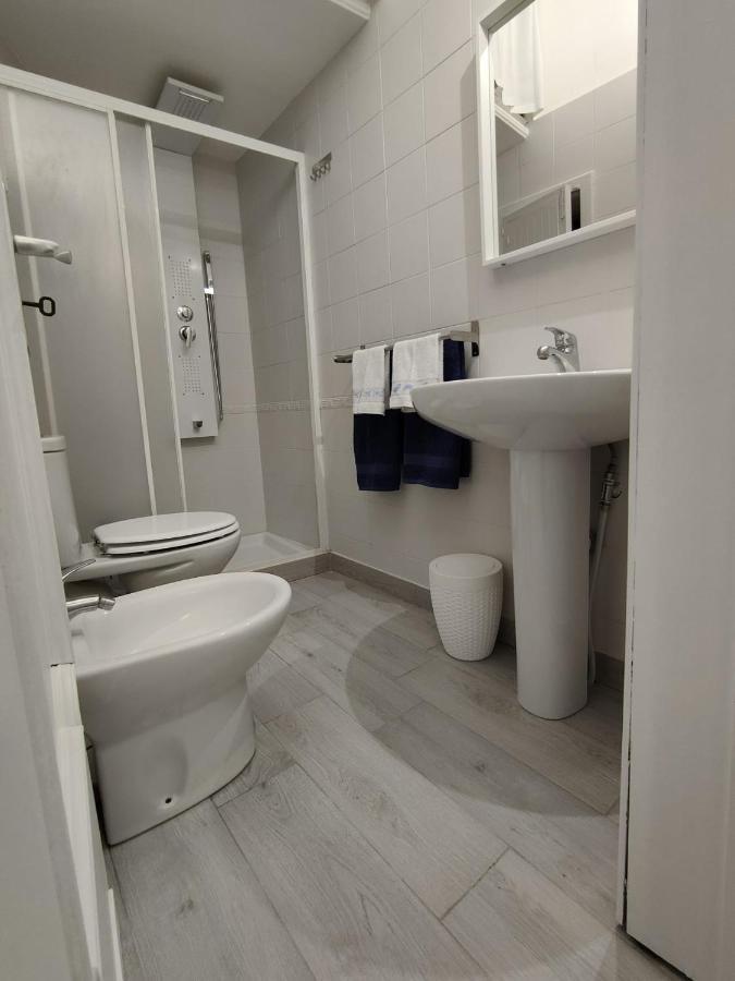 Apartments For Rent 卡塔尼亚 外观 照片