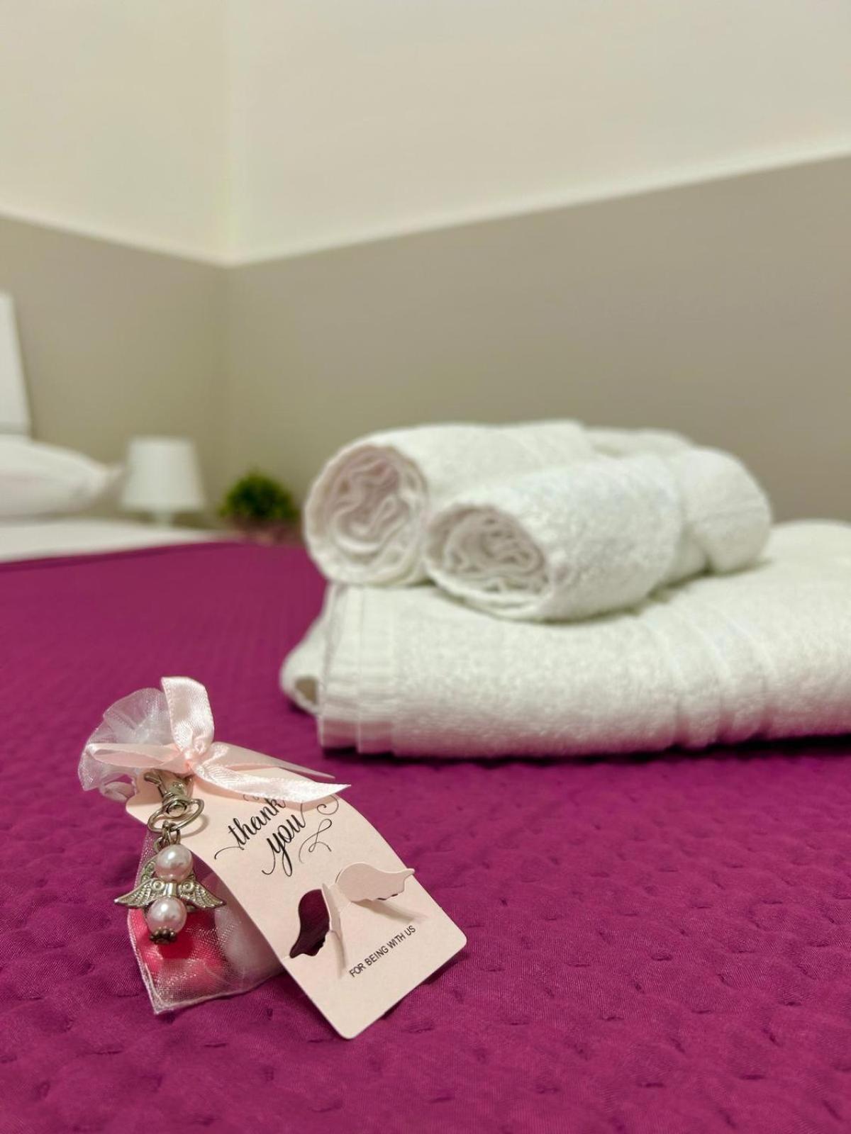 Apartments For Rent 卡塔尼亚 外观 照片